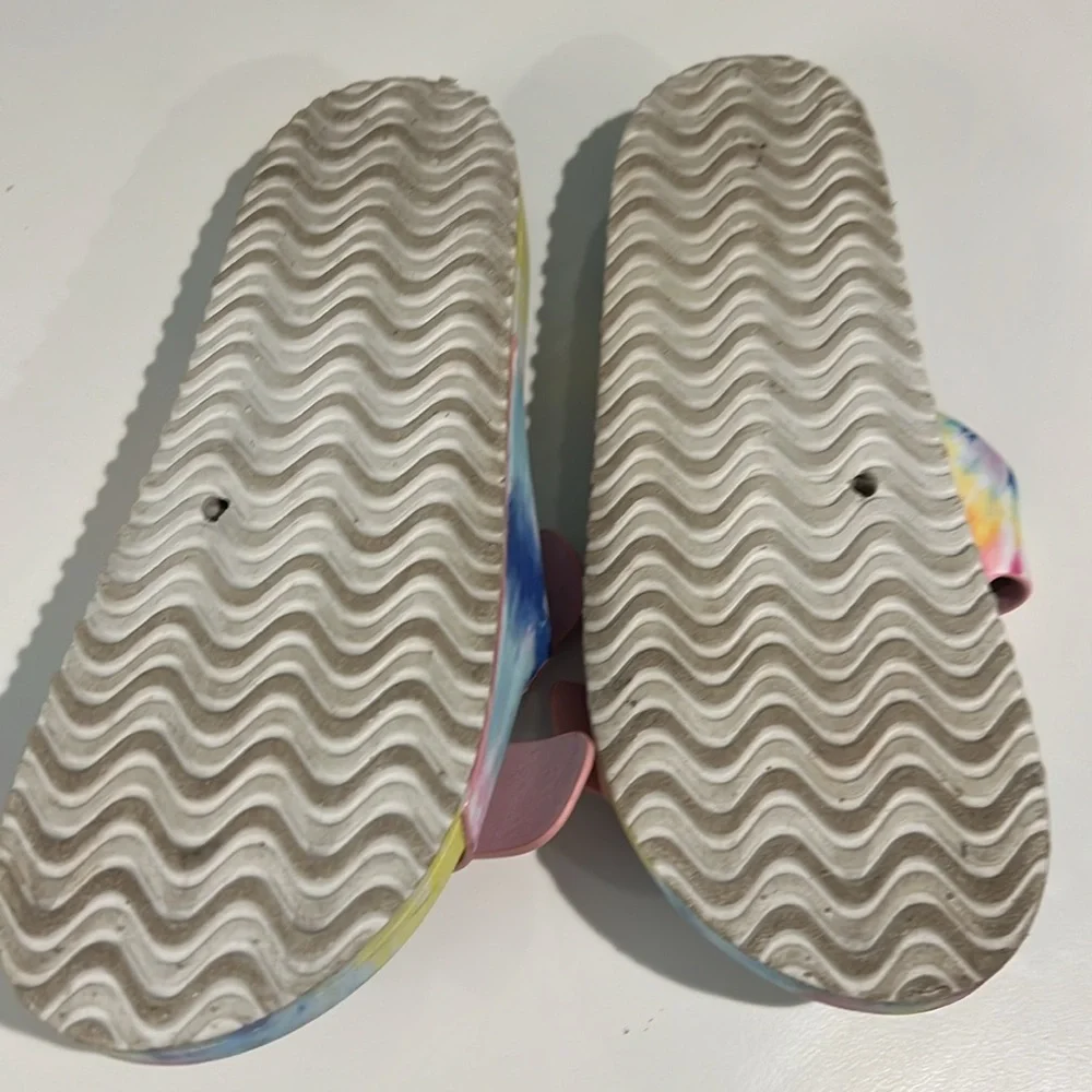 COPY - Madden Girl Teddy Buckle Sandals! Tie-dye size 7! - Picture 4 of 6